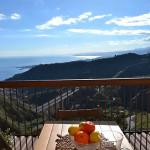 Tao Enjoy , Taormina Italia